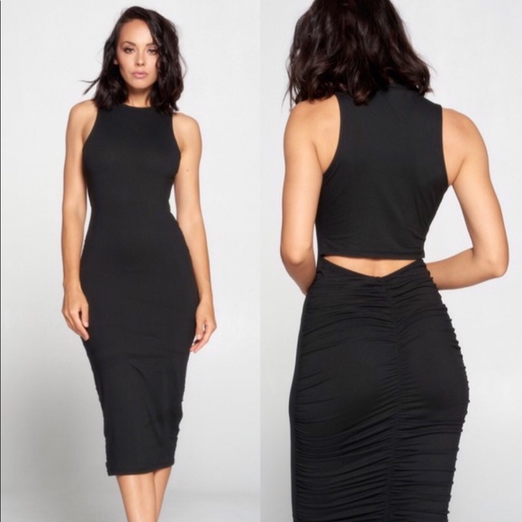 Dresses & Skirts - NWT Ruched back body-con midi
